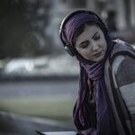 Ziba Karamali Instagram – .
صدای کوتاه شدن سقف آرزوهامون هر روز تو گوشمون می‌پیچه.
اگر هنوزم آینده‌ای وجود داره سقفش خیلی کوتاهه…
پیری رو خیلی زود تجربه کردیم…
.
پ.ن: آواز دهل فقط از دور خوشه!
پ.ن: شرمنده که نمیتونم امیدوارانه‌تر بنویسم! ببخشید که هر چی فکر می‌کنم معنای امید رو به یاد نمیارم.
.
📷@majidtalebi