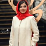 Ziba Karamali Instagram - . جشن حافظ عکس ها به ترتیب از: @sepide.abdolhay @zahraasghariii1 @nazy_kh . Dress by @elin.collection Makeup by @elenanorouzii