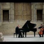 Ziba Karamali Instagram – .
به صدای خدا گوش بسپار.
این‌جا جهانی دیگر است…
.
O Come, O Come, Emmanuel by The Piano Guys

#thepianoguys 
#the_piano_guys 
#ocomeocomeemmanuel
@thepianoguys