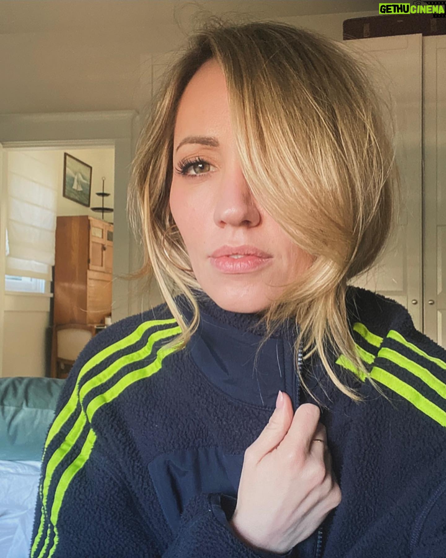 Zibby Allen Instagram - eclipse noun i-ˈklips : the total or partial obscuring of one celestial body by another Used in a sentence: My otherwise modest self was partially eclipsed by a less-so one today💋