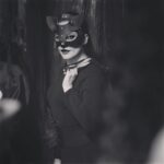Zilan Duru Instagram - “Black cats are never bad luck” #happyhalloween 🐾🐈‍⬛🎃