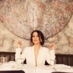 Zilan Duru Instagram - Keyifli bir röportajla @laurentiusofficial Ağustos sayısındayım 🌼 Fotoğraf: @nazgulerrrr Röportaj : @oznurkaymakk Mua: @lidiya.makeup.istanbul Styling: @woma_store_ Lokasyon: @amayaistanbul