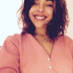 Zita Hanrot Instagram - Bon dimanche à tous! 🌸🌸