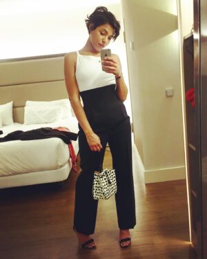 Zita Hanrot Instagram - 🤳🏾 vendredi dernier
@efp_on_tour @berlinale 🙏🏾🙏🏾
Styled by @hugotoucas