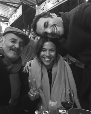 Zita Hanrot Instagram - Je n’ai pas pour habitude de partager des choses si intimes sur Instagram, mais hier j’ai appris la disparition de Djemel Barek, et je sais que nous sommes très nombreux à avoir beaucoup de chagrin... c’est donc ma façon de partager avec ceux et celles qui ressentent, eux aussi beaucoup de tristesse...
Djemel, était  un grand acteur mais surtout un homme bon, bienveillant, curieux attentionné et lumineux. Je suis très triste de sa disparition et je pense à sa famille, à ses amis, à ses collègues qui ont eu la chance de le côtoyer. 
La paix sur lui. 
On t’aime