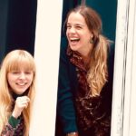 Zita Hanrot Instagram - ANNIE COLÈRE sort le 30 novembre au cinéma. J’ai vachement aimé faire ce film, rencontrer ces actrices… accompagner Blandine Lenoir dans cette histoire qu’elle a écrite et qu’elle a merveilleusement mis en scène. Annie Colère est un film joyeux, profond et important et j’ai si hâte que vous le découvriez en salles! Alors voici en vrac quelques images du film, du plateau, des coulisses… Voilà ! Lova lova ❤️❤️ @laurecalamy @india.hair @diaphana @lenoirblandine @sara.verhagen #rosemarystandley #paulineserieys @dbcast #nicolasdelbart @alicesperanto …
