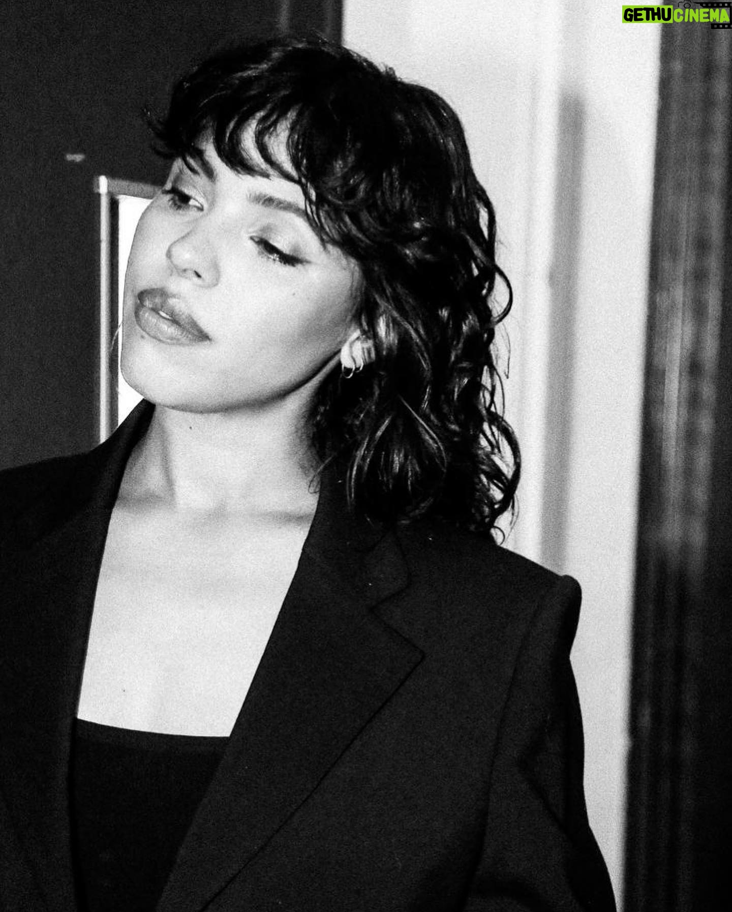 Zita Hanrot Instagram - ALAÏA 🖤 PIETER MULIER 🖤