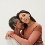 Zita Hanrot Instagram - Je vous présente la collection MON PETIT CŒUR. « Je voulais un objet tendre, un collier qu’on se transmette ou qu’on se prête. Un doudou précieux qui traverserait le temps » Zita Hanrot et sa maman Sharon