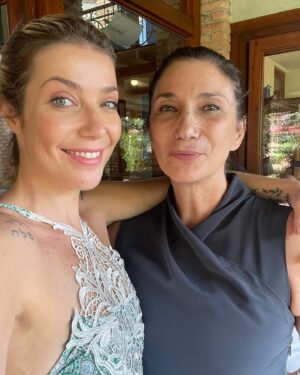 Zizi Possi Instagram - ❤️ Teatro Sérgio Cardoso apresenta
*ZIZI e LUIZA - o show*
celebrando o Dia Internacional da Mulher.

08/03 • quarta • 20h30
ENTRADA GRATUITA
_Os ingressos estarão disponíveis gratuitamente na plataforma SYMPLA a partir das 14h do dia 07/03, sendo limitados a 2 por CPF._

O Teatro Sérgio Cardoso é um equipamento da Secretaria de Cultura e Economia Criativa do Governo do Estado de São Paulo e tem gestão e produção da Amigos da Arte. @culturasp @amigosdaartesp @teatrosergiocardoso