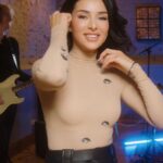 Zlata Ognevich Instagram - Все Невипадково | live session Відео вже на YouTube 📲🎶 Ударні: @mr_frol4ik Бас: @taranin_artem Гітара: @alexanderlozovski Клавішні, труба: @alexey_german_ Студія: @kaskarecords Postproduction: @vania_vaania Режисер: @leraodnagdu Music/soundproduction: @iamrunstar Music: @zlata.ognevich Lyrics: @triplov #ZlataOgnevich #ВсеНевипадково #live #ukrainianmusic #music #українськамузика #музика
