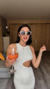 Zlata Ognevich Instagram - Нарешті рецепт, який варто зберегти та спробувати 🍹😅