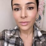 Zlata Ognevich Instagram - ‼️ШАХРАЇ‼️ДРУГА ЧАСТИНА‼️ Друзі, я записала відео з відповіддю на питання, які бентежать нас із вами 🤲🏻 ДИВІТЬСЯ ПОВНЕ ВІДЕО: — “ХТО ПОВЕРНЕ КОШТИ ЗА КВИТКИ“ Компанія @_starlabel_ , власником якої є Тарас Доненко, продавала квитки на мої концерти. Ця компанія виступала ОДНИМ з білетних операторів. Наразі, кошти за всі квитки, які було придбано САМЕ ЧЕРЕЗ БІЛЕТНУ компанію Star Label, знаходяться у Тараса Доненко. Ця особа зникла і на контакт не виходить. Ми робимо все можливе, щоб його знайти і щоб він ПОВЕРНУВ кошти за квитки ВАМ 🙏🏽 — «ЧОМУ Я СКАСУВАЛА КОНЦЕРТИ» ? Організацією концертів займається концертний промоутер. Який: орендує зали, техніку, платить гонорари всій команді, проводить заселення, одним словом- займається багатьма різними питаннями, пов’язаними з організацією концертів. В даному випадку я виступаю в ролі найманої особи, яку найняли для виступу і наразі, я не маю іншого концертного промоутера, який з нуля організує концерти. Про те, яку сумму не повернули мені особисто ( за чесно зроблену роботу на концертах ),— тут казати не буду. Бо мене дуже бентежить саме питання: повернути кошти людям, а для цього нам потрібно знайти і притягнути до кримінальної відповідальності Тараса Васильовича Доненко. Це буде дуже резонансна справа. Дякую усім за підтримку та розуміння 🕊️ Люблю вас ❤️‍🩹 UPD: ЯКЩО ви купували квитки в інших білетних операторів ( не у StarLabel ), ви можете звернутись до них з заявою ПОВЕРНУТИ КОШТИ 📍