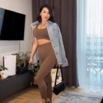 Zlata Ognevich Instagram - Цей тиждень вже розплановано! 🤪 Якщо ви, як і я, маєте шалений графік, цінуєте комфорт та стиль водночас. Тоді вам не потрібно обирати між зручністю та модою, адже з @lichi_by_lichi ви отримуєте і те, і інше. 🌿👟 #GRWM #getreadywithme #look #ZlataOgnevich