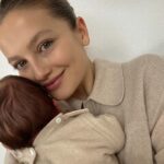 Zoë Pastelle Holthuizen Instagram - one month 👼🏼