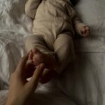 Zoë Pastelle Holthuizen Instagram – one month 👼🏼