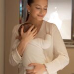 Zoë Pastelle Holthuizen Instagram - being a mother taught me about strength i didn't know i have and made me love more deeply than i ever thought is possible. to the most important job in the world 🤍 excited to celebrate my first mothersday together with Tiffany T @tiffanyandco *ad