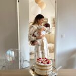 Zoë Pastelle Holthuizen Instagram - birthday weekend with lots of sugar and cuddles 👼🏼