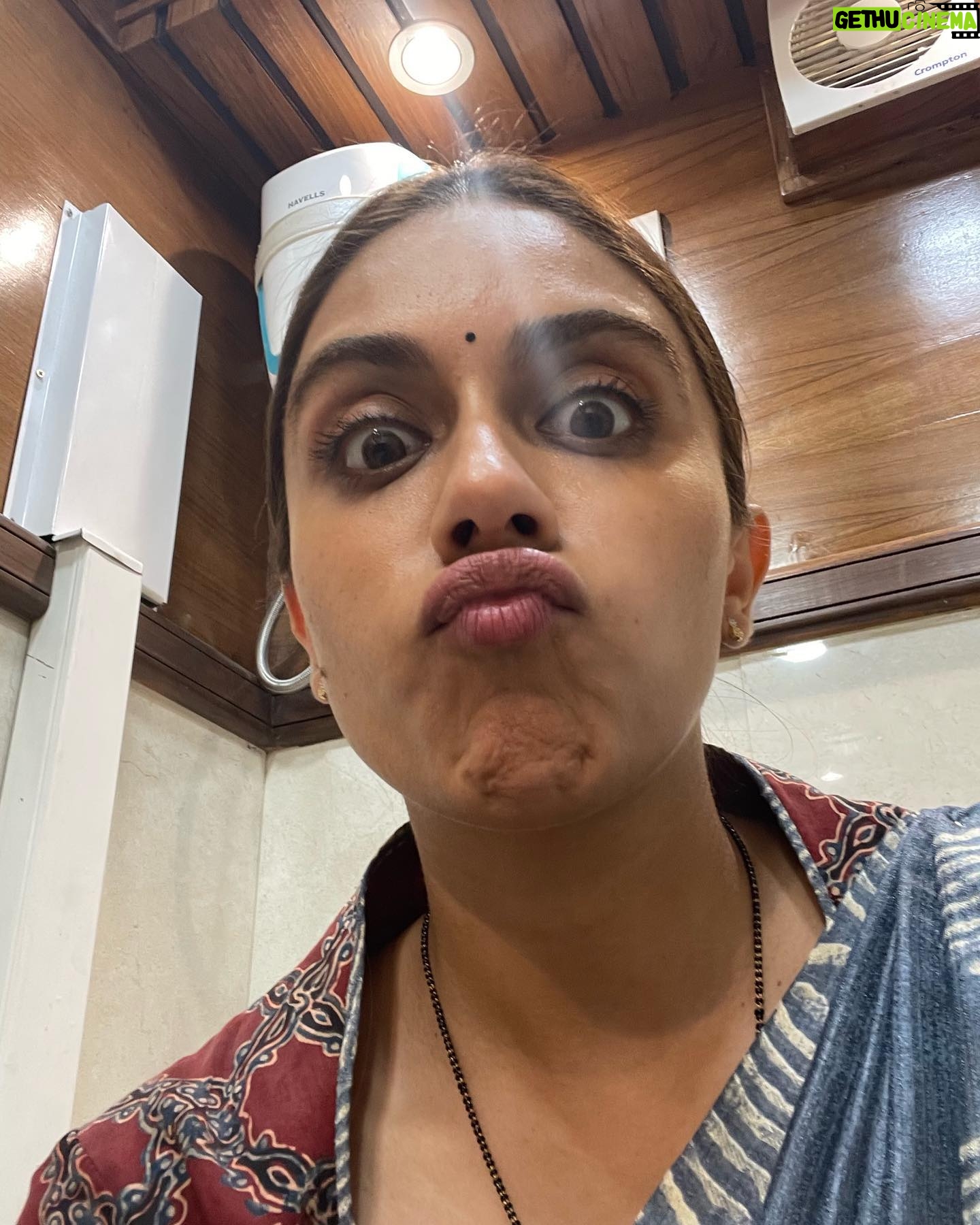Zoa Morani - 14.2K Likes - Kaise lagi #dahaad ?
#dahaadonprime