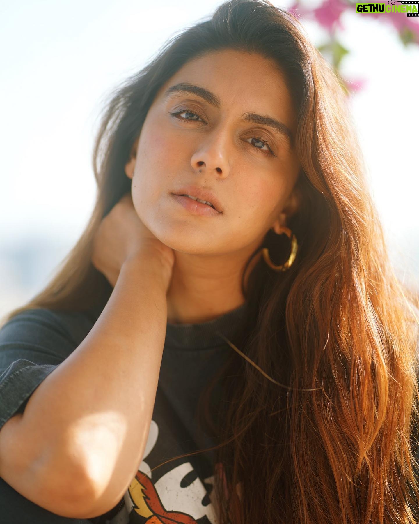 Zoa Morani - 5.5K Likes -