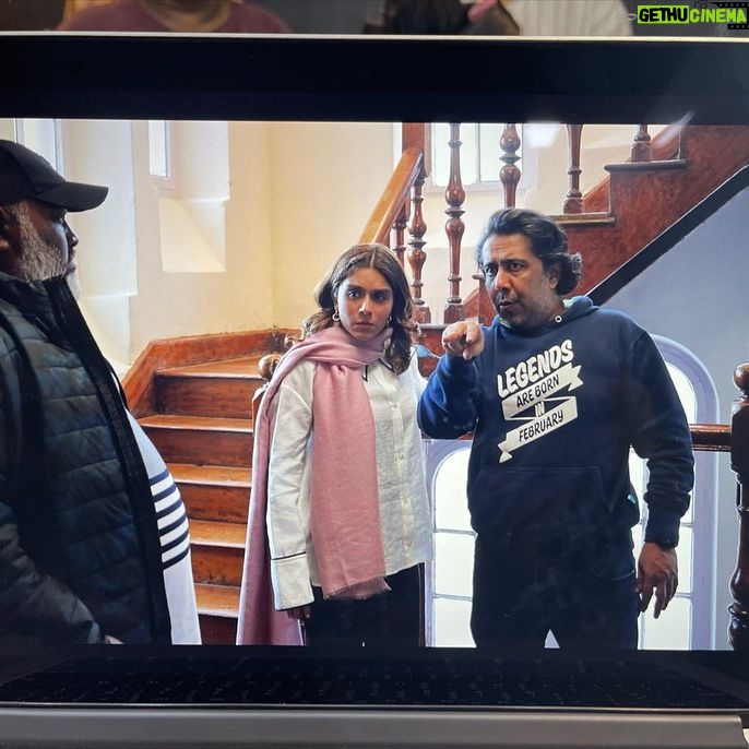 Zoa Morani - 2.1K Likes - #Adhura … so grateful for this experience… most of the time it felt like a fairy tale even though we were shooting for a horror show 😂
#adhuraonprime 👻