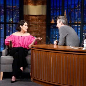 Zoë Chao Instagram - Talking 🍔🍔🍔🍔   🐿️🍦🚛   @partydownstarz 👩🏻‍🍳 with @latenightseth tonight! And check out @nickkroll looking all dweamy n shiz💎

Makeup: @edwardcruz 
Hair: @mioknyc 
Stylist: @tiffanimorenostudio 
Errthing: @teamid

Top   pants: @pinkoofficial 
Shoes: @byfar_official 
Hoops: @mingyuwangnewyork