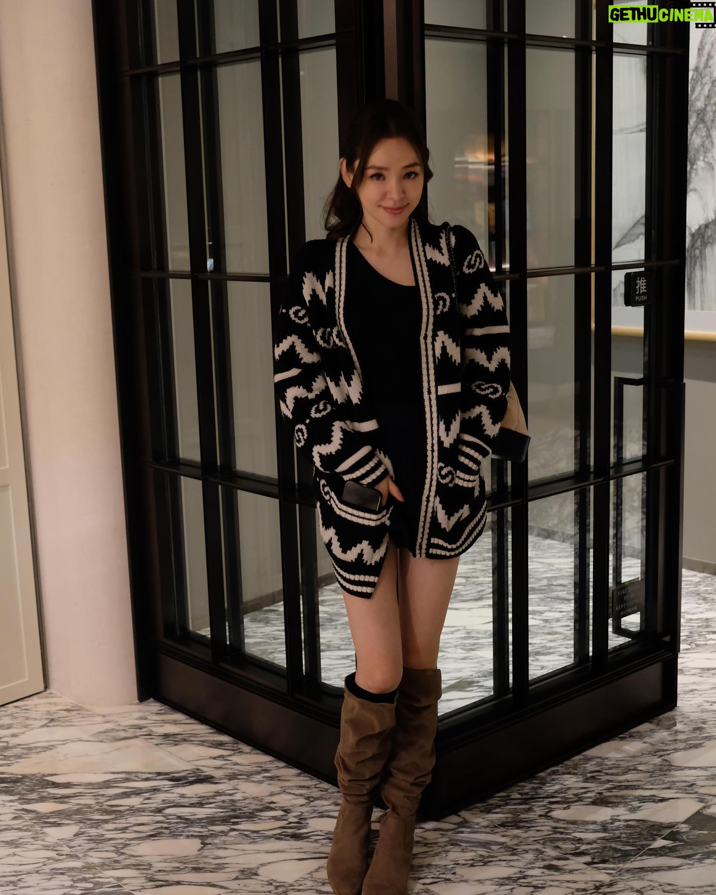 Zoie Tam Instagram - A date night with āEā without āGāš½