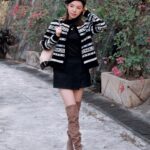 Zoie Tam Instagram - 距離農曆新年還有剛好一個月 在新一年期盼能擁有一顆專注的心 沈浸於自己所做的事兒 步伐可以慢一點 但不要停 目標要明確一點 但不要急 這一丁點改變 就足夠讓人有意外的收穫💛