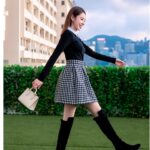Zoie Tam Instagram - 今天是四年一度的特別日子 很想出個post來紀念一下 還記得四年前的今天自己在做什麼嗎 看回手機內的相冊 四年前的我那時除了專心抗疫之餘 還有好好的在家煮了頓飯 今年的閏年2月29日 當然要找個藉口出街食餐飯開心下啦🍻