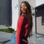 Zolee Griggs Instagram - 🤎but an iPhone…..