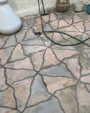 Zolee Griggs Instagram - Remember all them times I’d be like “haha I’m bob the builder” well it paid off. I redid my atrium..damn near by myself. It’s not 100% complete but almost there. Patience is key ☺️✌🏽 (just a lil sum I’m proud of)