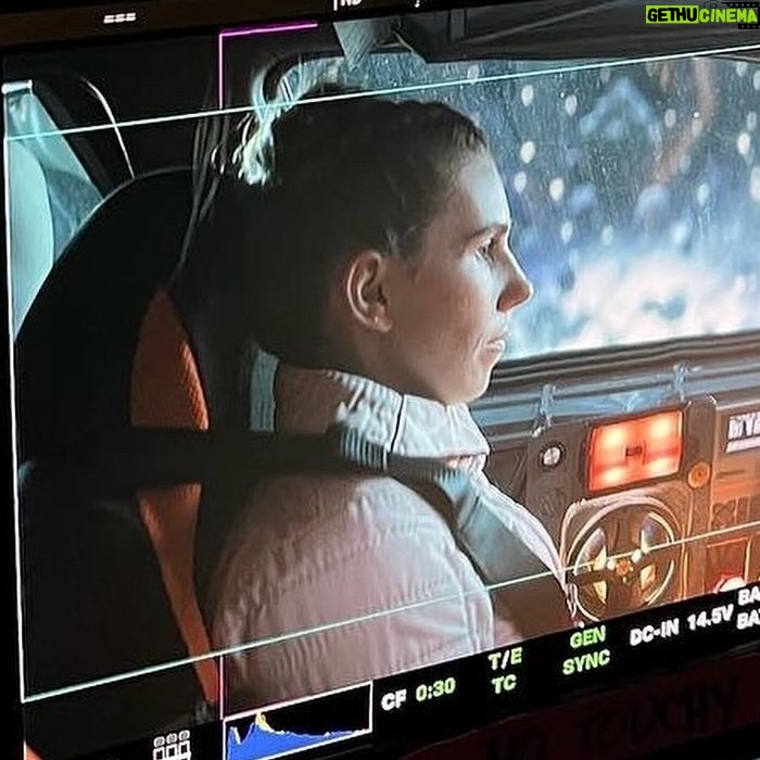 Zosia Mamet Instagram - π©βπ @zosiamamet is molli π©βπ donβt miss #molliandmax in theaters 2/9! #scifi #romcom #indiemovie #zosiamamet #comingsoon