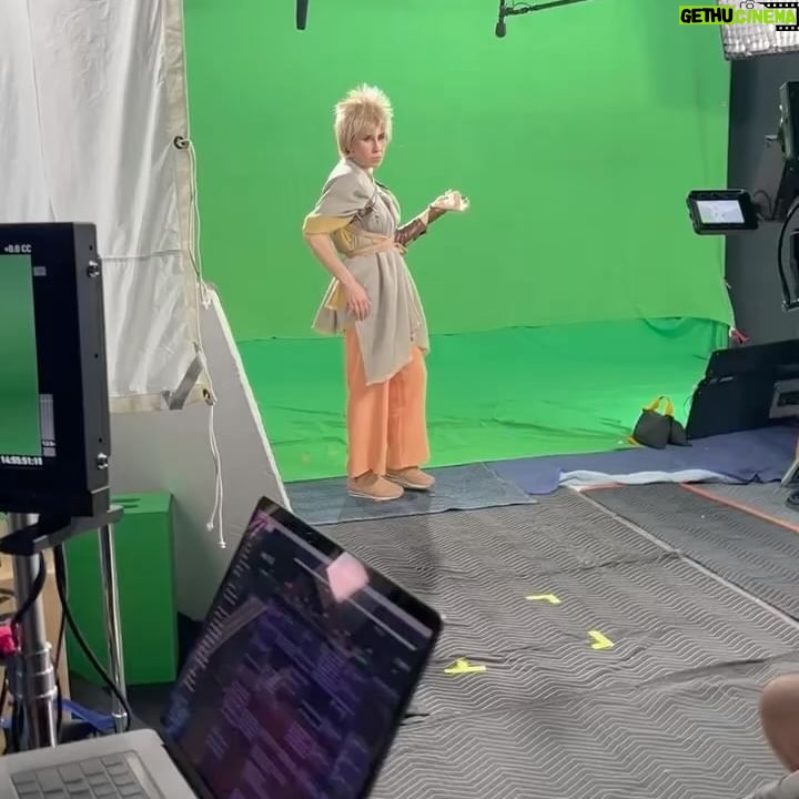 Zosia Mamet Instagram - π©βπ @zosiamamet is molli π©βπ donβt miss #molliandmax in theaters 2/9! #scifi #romcom #indiemovie #zosiamamet #comingsoon