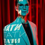Zoya Yarovitsyna Instagram - Снова пришла в КСТАТИ к ребятам с последней парты и рассказала про книги ✌🏻 Muah @elvirariabtseva_makeup Style @bvdboyjohn