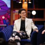 Zoya Yarovitsyna Instagram - Снова пришла в КСТАТИ к ребятам с последней парты и рассказала про книги ✌🏻 Muah @elvirariabtseva_makeup Style @bvdboyjohn