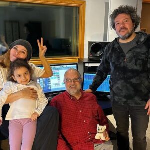 Zuhal Olcay Instagram - ... Veee 'Aşktan Ölenler Meydanı' kayıtları tamamlandı.. Çok yakında! 
#günaycoban #selimatakan #cemtuncer #adamuzik #mustend