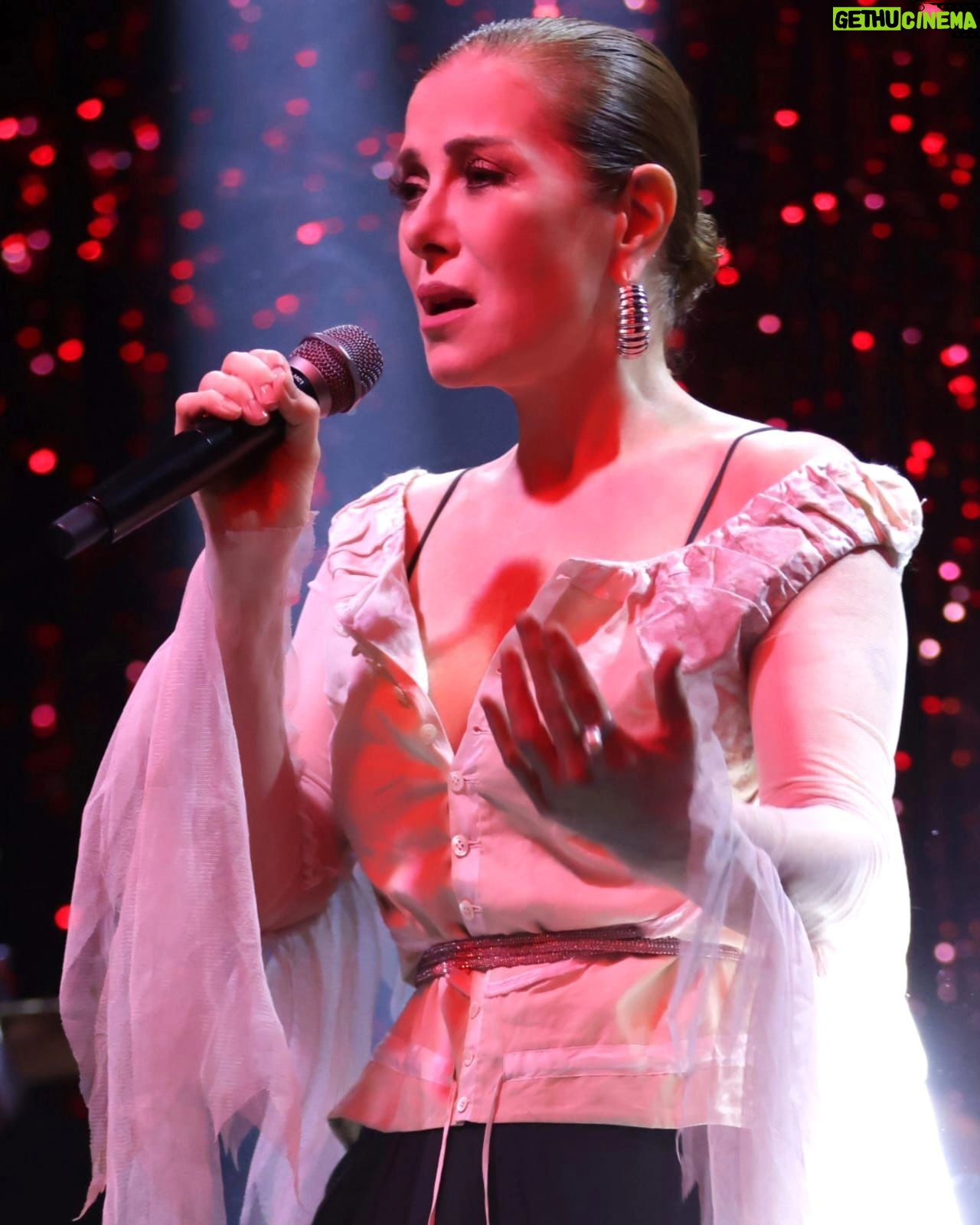 Zuhal Olcay - 6K Likes - @888privateistanbul konserinden✨️🎶
@must_ent