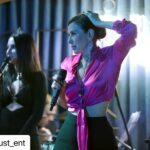Zuhal Olcay Instagram - #Repost @must_ent with @use.repost ・・・ Dün geceden... Bizleri yalnız bırakmayıp günler öncesinden sold out yapan seyircimize ve @ouzokalamis ekibine teşekkürlerimizle. Muhteşem bir geceydi✨ @zuolcay @wyndhamgrandkalamis #MustEntertainment #MustEnt #ZuhalOlcay #OuzoKalamış #Konser #Etkinlik #Organizasyon #Prodüksiyon #Menajerlik