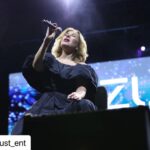 Zuhal Olcay Instagram - #Repost @must_ent with @use.repost ・・・ Cuma akşamı gerçekleştirdiğimiz Kalamış Yaz Festivali konserimizden🎤  Konser alanını dolduran binlerce kişiyle birlikte şarkılarımızı hep bir ağızdan coşkuyla söyledik, unutulmaz bir konser yaşadık🎶 Yeni yaşını çok mutlu yaşa, iyi ki varsın Zuhal Olcay❤️ @zuolcay @kadikoybelediye #MustEntertainment #MustEnt #ZuhalOlcay #Konser #Organizasyon #Prodüksiyon #KalamışYazFestivali #KadıköyBelediyesi