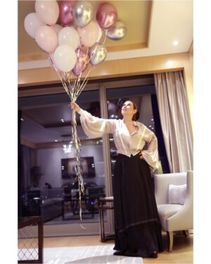 Zuhal Olcay Instagram - 🎈✨️🤍

@must_ent