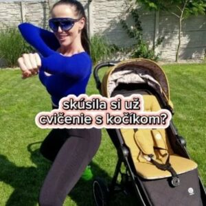 Zuzana Žilinčíková Instagram - Royal2 – inovovaný kráľ medzi kočíkmi Petite&mars už aj na čiernej konštrukcii, s kráľovsky bohatou výbavou. Set obsahuje kompletný športový kočík  vrátane striešky, tašky ku kočíku a praktických doplnkov. Navštívte predajňu @babyraptor_obchod online alebo osobne a vyberte si ten svoj podľa vašich farebných predstáv nakoľko kočíky disponujú viacerými farebnými kombináciami. Ja som si zamilovala horčicové prevedenie🧡
#mam #mamlife #funny #workout #spolupraca #kocik #cvicenie #fitmama