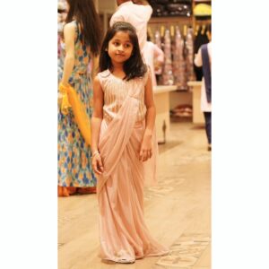 aazhiya sj Instagram - Check out these Pre drapped saree for kids from @ellfashionyoung 
.
.
.
#Ellfashions #aazhiya