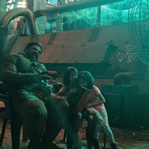 aazhiya sj Instagram - Some very Beautiful Memories to cherish for  LifeTime from the sets Of TheVillage ❤️
.
 BTS 
.
.
Thankyou so much my Dir @milind_rau uncle for believing  me , being our captain Cool and introducing  Anthra to me 💝
.
Thankyou producer @bsradhakrishnan uncle fr accepting me as MAYA in #Village and being so thoughtful in all your words and educating me on various topics 💝 @thespcinema
.
@aryaoffl  Aryaaaaa uncle , you be the cutest ❤️ Thankyou so much for all the love given 
Your timely jokes and very friendly manner made everyone very comfortable on the sets 💝
.
Thankyou @pillaidivya  for being a kind and a great friend to me all the time , much love to you 💝
.
A big thankyou to All the actors
@actoraathma
@teddygokul_
 @actormuthukumar , @aadukalamnaren , @theabishekkumar , @highonkokken ,@pooja_ramachandran , @arjunchidambaram , @thalaivasalvijay , @georgemaryan_official , @actoraathma @official_ashwinkkumar 

The whole Direction team , our Dop @vijayansivakumar and Team n everyone  Thankyou so much