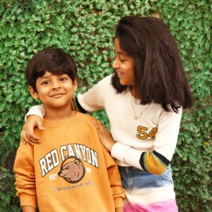 aazhiya sj Instagram - I fight - you Fight I bully you - You bully Me I irritate you - you irritate Me I love you - You love me more ❤️🥰 @akhilan_sj . . . . . #Sibblings #Childartist #CelebSibblings #CelebritySibblings #GOAT #Rowdybaby . . @smile_please_photography29
