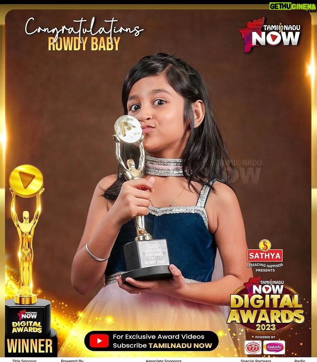 aazhiya sj Instagram - Happy and overwhelmed with all the love that ppl have given us so far ❤️ We will definitely keep working better to entertain everyone ❤️😍💕 #ROWDYBABY - This phase of being Rowdybaby is absolutely surreal ❤️ The hardwork and dedication of our team behind each and frame is contagious 🤝 Thankyou @thetamilnadunow for the recognition❤️❤️✨ Thankyou to the entire team @rajaelangovan_offi uncle , @tamadamedia @wirallytamil @rowdybabytamil_ @jayshree_senthil @akhilan_sj