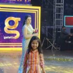 aazhiya sj Instagram - Shalalaaaaa ❤️❤️❤️ . @trishakrishnan . .cutie on duty 💗 . #shalalaa #trisha #ghilli #aazhiya #childartist #instareel