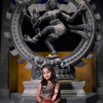 aazhiya sj Instagram – PeAcE ❤️ 

#DanceGod 

@pooja_hyper_shoppie
In Frame @aazhiya_sj 
Styling @aloraa_by_jd 
Lens @teen_wid_alpha_ 
MUA @seldonartistry 
@joebeachresort 

#Photoshoot #photoshootideas 
#AazhiyaSenthil #aazhiyarowdybaby