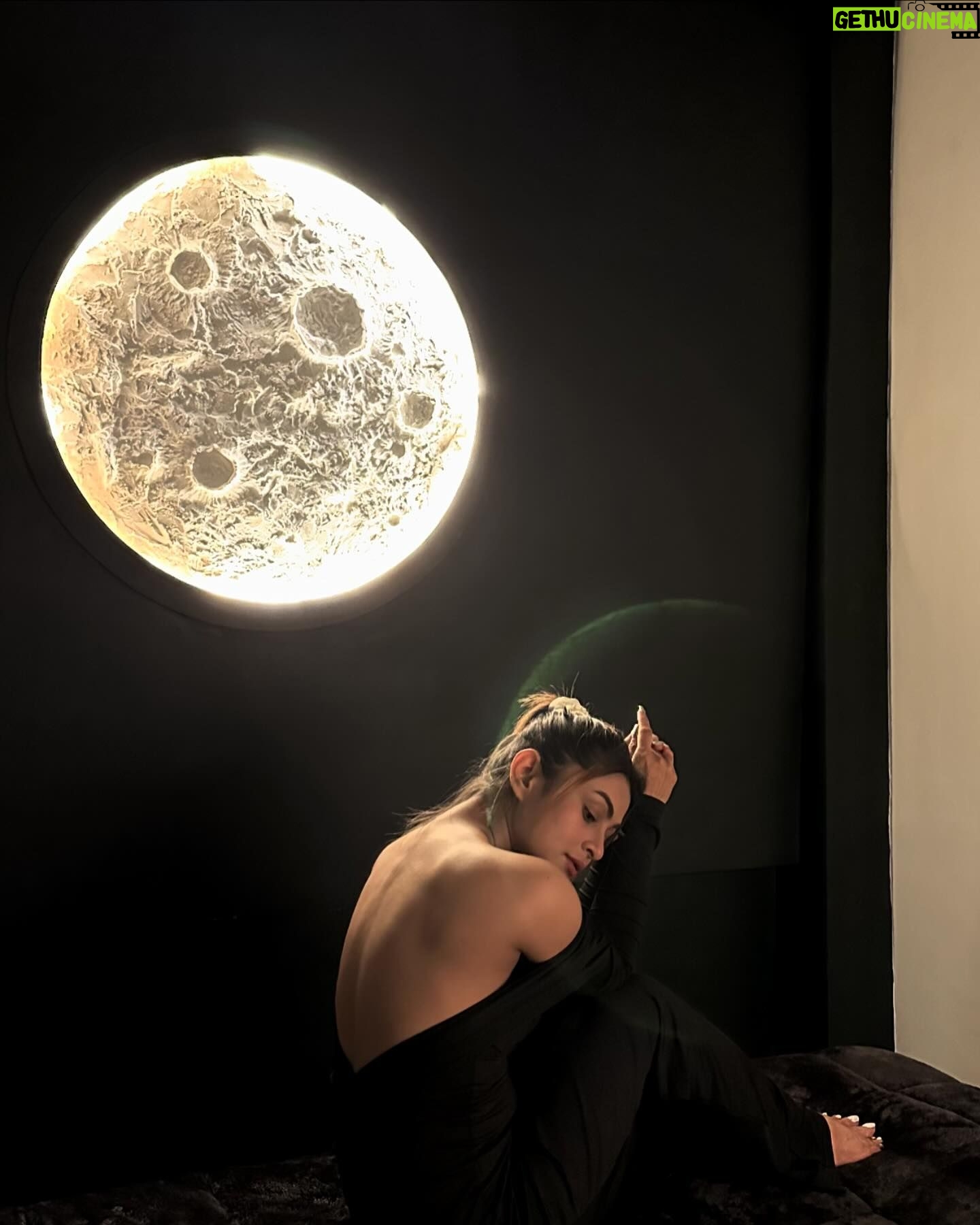 alismita goswami Instagram - Lucid Dreams 🖤