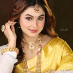 alismita goswami Instagram – 💛

Makeover @mousumi_makeup_artist 
Photography @kamaldeyphotography 
Wearing @momis_wardrobe 
Jewellery @jewelshine_by_momis_wardrobe