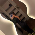 alismita goswami Instagram - Treat me like God handed me to you personally 👸