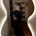 alismita goswami Instagram - Treat me like God handed me to you personally 👸